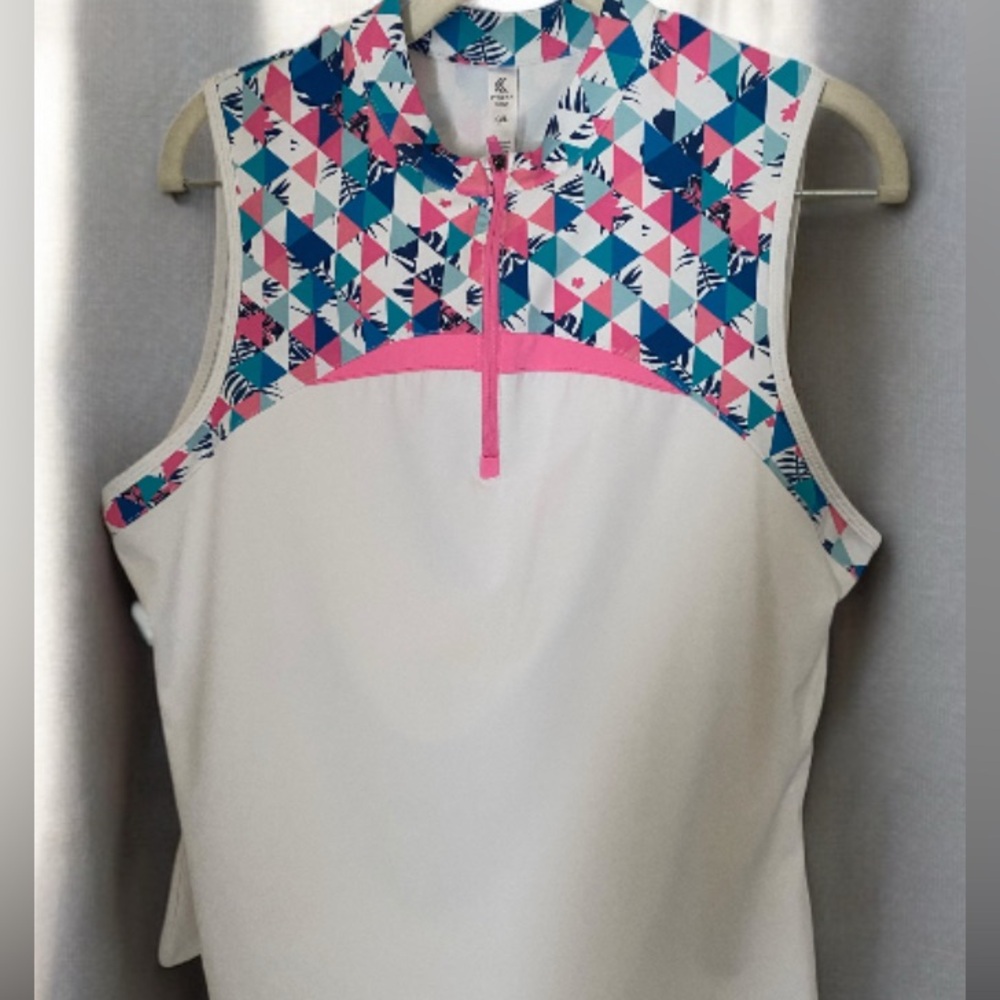 Kyodan Pink and Blue Geometric Tank Top. CORPS / BODY 80% POLYESTER 20% SPANDEX.